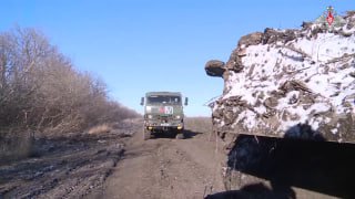 Обеспечить горючим в любых условияхСпециалисты подразделений службы горючего мат…