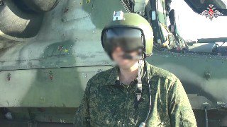Военнослужащие ВСУ бросают технику и прячутся, как только слышат шум нашей авиац…