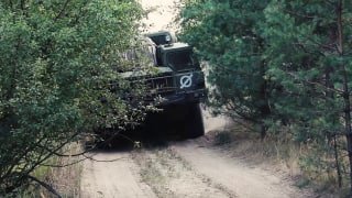 Боевая работа расчетов реактивных систем залпового огня «Смерч» Центрального во…