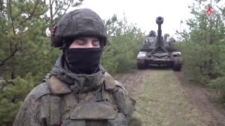 Неуловимые «кочевники»: расчеты САУ «Мста-С М2» ЦВО наносят огневое поражение пр…