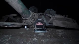 Танков броня гонит страх на врага   Механик-водитель танка Т-72Б3 с позывным «Ба…