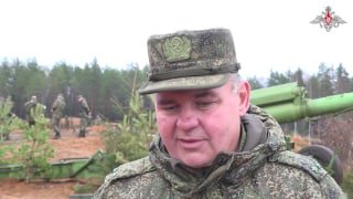 Огненный цветок: подготовка расчетов 152-мм буксируемых пушек «Гиацинт-Б» в Лен…