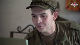 Подмосковье на связиВ зоне спецоперации состоялся телемост между военнослужащим…
