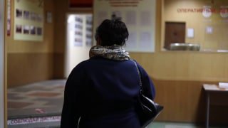 Когда приходит почта полевая, солдат теплом далеким обогрет Воинам на передовую …