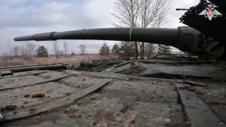 Стальные хищники: танкисты ЦВО выполняют задачи на модернизированных танках Т-80…