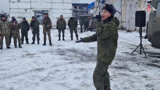 Песней поднимая боевой духАртисты ансамбля песни и пляски ЦВО провели концерт д…