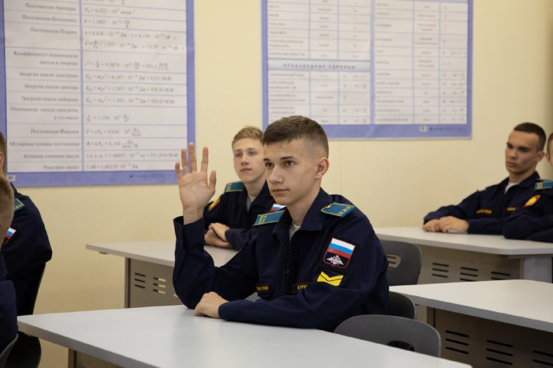 Уроки мужества прошли в суворовских и кадетских училищах на Урале, в Сибири и По…