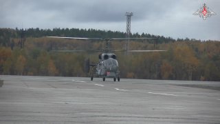 Корабельные вертолётчики отработали взаимодействие с силами флота в Баренцевом м…